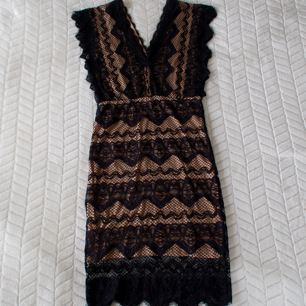 Shinestar Black and tan lace dress